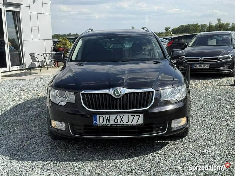 Czarny (metalik) Używany 2013 Skoda Superb Exclusive Kombi | 43 900 zł (Super Cena) - Obraz 1/4