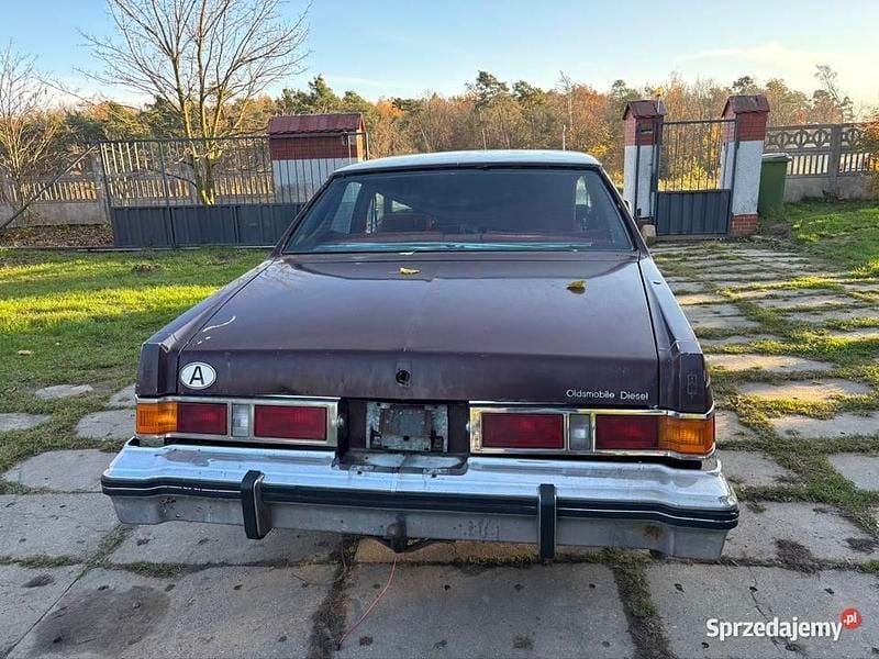 Używany 1979 Oldsmobile Delta 88 Sedan/Limuzyna | 12 500 zł - Obraz 1/4