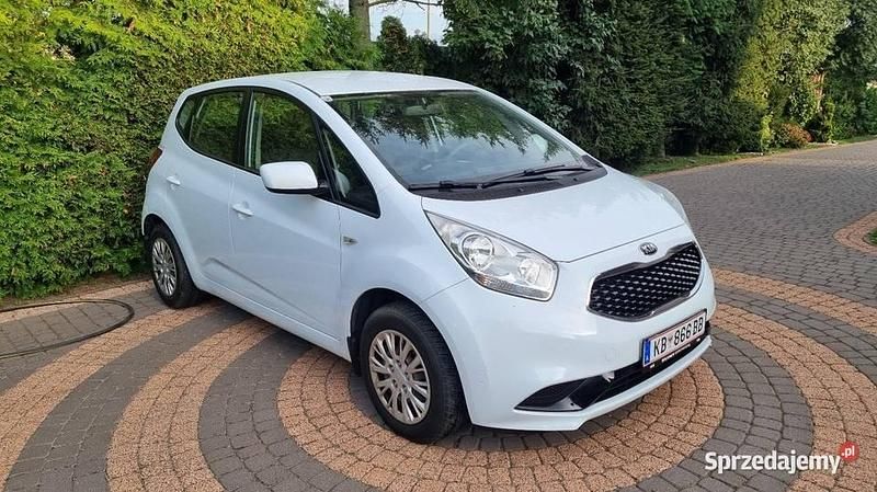 Biały Używany 2015 Kia Venga Hatchback | 33 900 zł (Uczciwa cena) - Obraz 1/4
