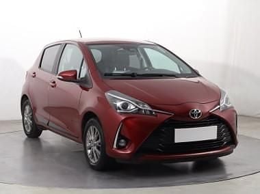 Czerwony Używany 2017 Toyota Yaris Hatchback | 48 999 zł (Uczciwa cena) - Obraz 1/4
