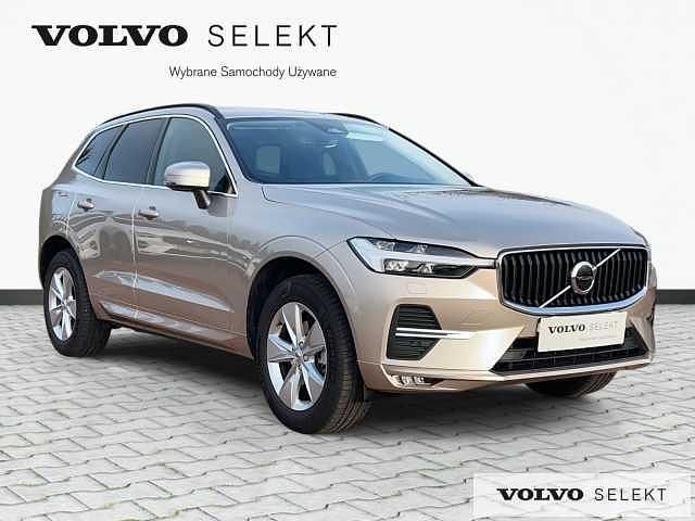 Używany Volvo XC60 250 KM (183 kW) 2025 Szary SUV
