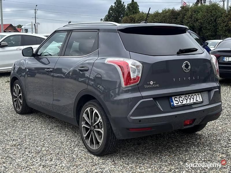 Używany Ssangyong (KGM) Tivoli 2017 Szary SUV