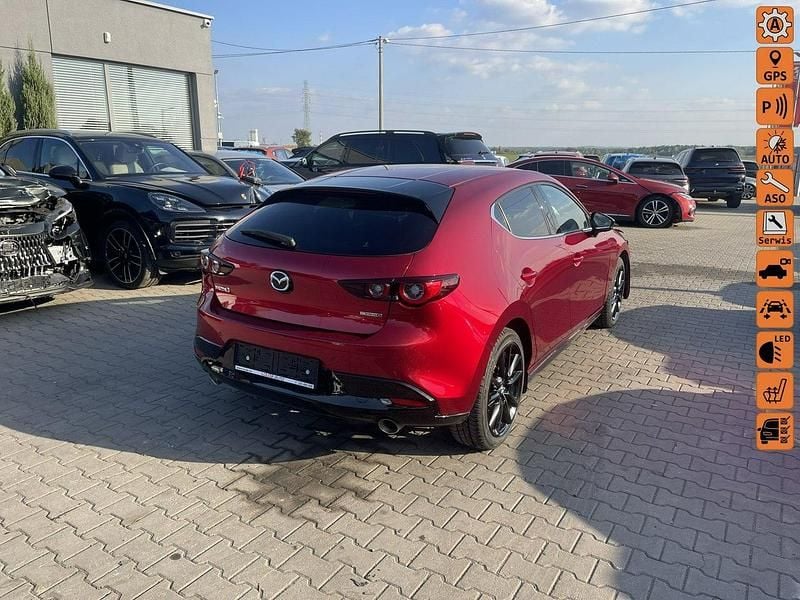 Bordowy (metalik) Używany 2023 Mazda 3 Hatchback | 38 900 zł - Obraz 1/4