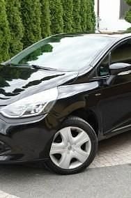 Używany Renault Clio IV 90 KM (66 kW) 2016 Czerwony (metalik) Hatchback