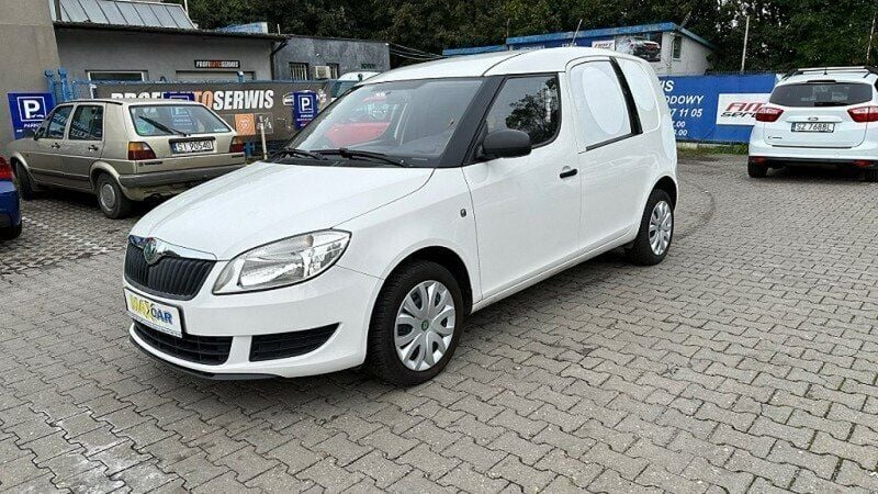 Biały Używany 2012 Skoda Roomster Minivan | 16 900 zł - Obraz 1/4