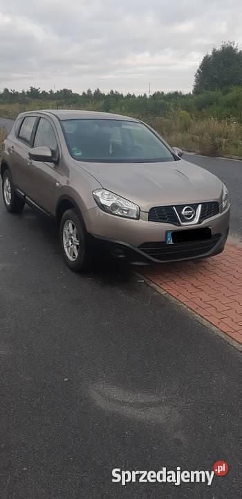 Złoty Używany 2013 Nissan Qashqai SUV | 27 800 zł (Super Cena) - Obraz 1/4