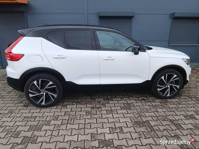 Używany Volvo XC40 R-Design 2018 Biały SUV