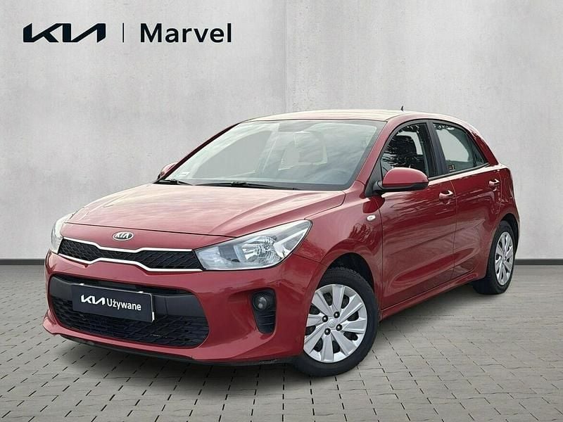 Używany Kia Rio 2018 Czerwony Hatchback