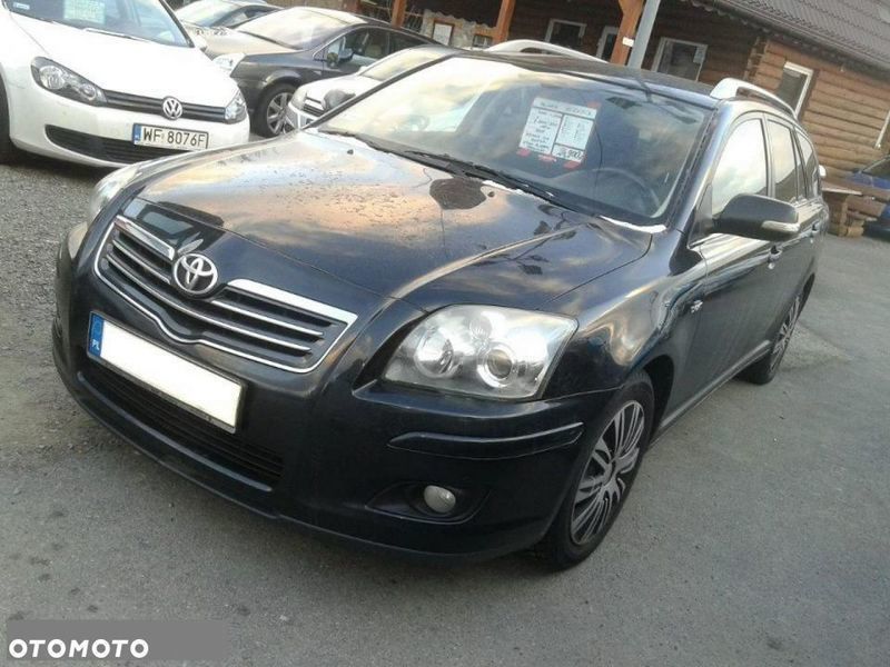 Toyota avensis ii