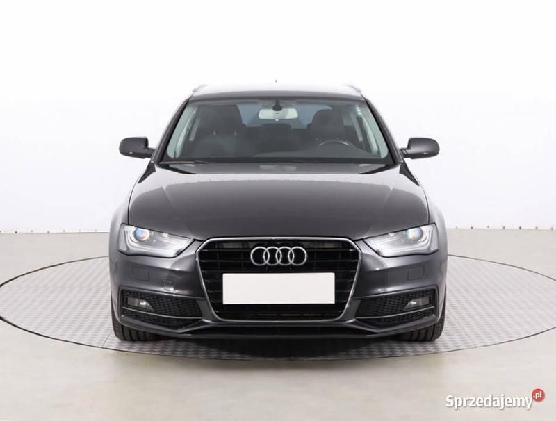 Szary Używany 2015 Audi A4 Kombi | 53 999 zł (Uczciwa cena) - Obraz 1/4