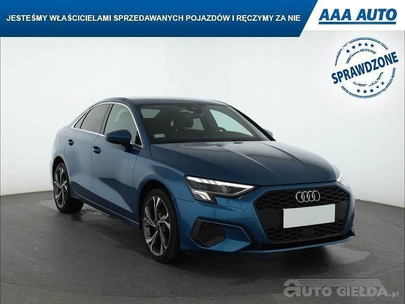 Używany Audi A3 150 KM (110 kW) 2021 Błękitny Sedan/Limuzyna