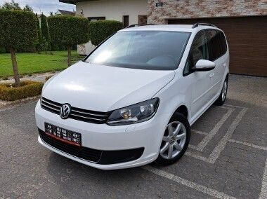 Biały Używany 2010 VW Touran Comfortline Minivan | 28 900 zł (Drogi) - Obraz 1/4
