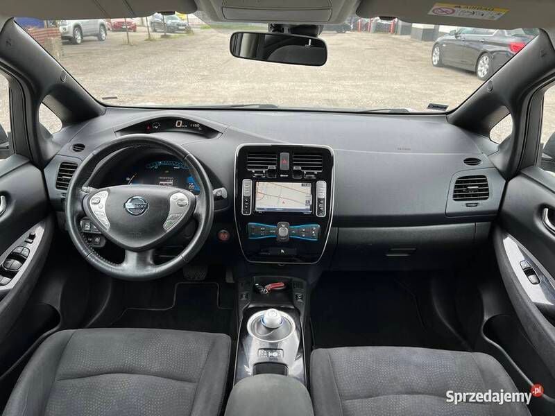 Szary Używany 2013 Nissan Leaf Hatchback | 26 950 zł (Uczciwa cena) - Obraz 1/4