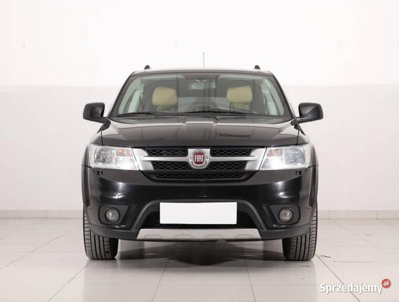 Czarny Używany 2014 Fiat Freemont SUV | 29 999 zł - Obraz 1/4