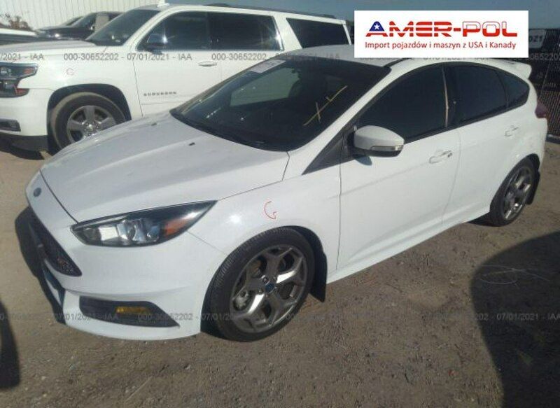 Biały Używany 2018 Ford Focus ST Hatchback | 70 000 zł - Obraz 1/4