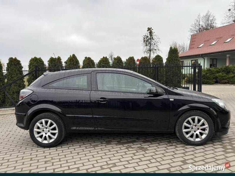 Używany Opel Astra GTC 90 KM (66 kW) 2008