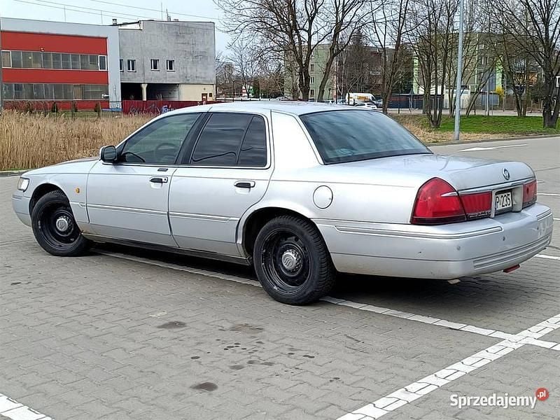 Używany 2000 Ford Crown Victoria Sedan/Limuzyna | 25 000 zł - Obraz 1/4