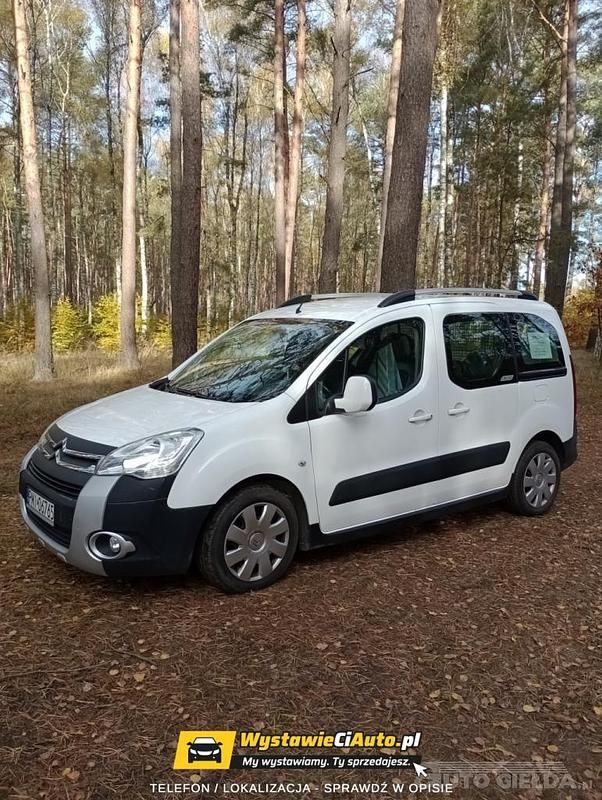Biały Używany 2012 Citroën Berlingo XTR Kombi | 20 000 zł (Dobra cena) - Obraz 1/4