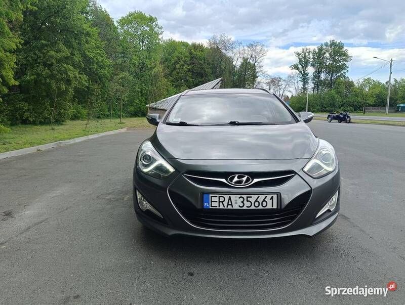 Szary Używany 2011 Hyundai i40 Kombi | 25 500 zł (Uczciwa cena) - Obraz 1/4