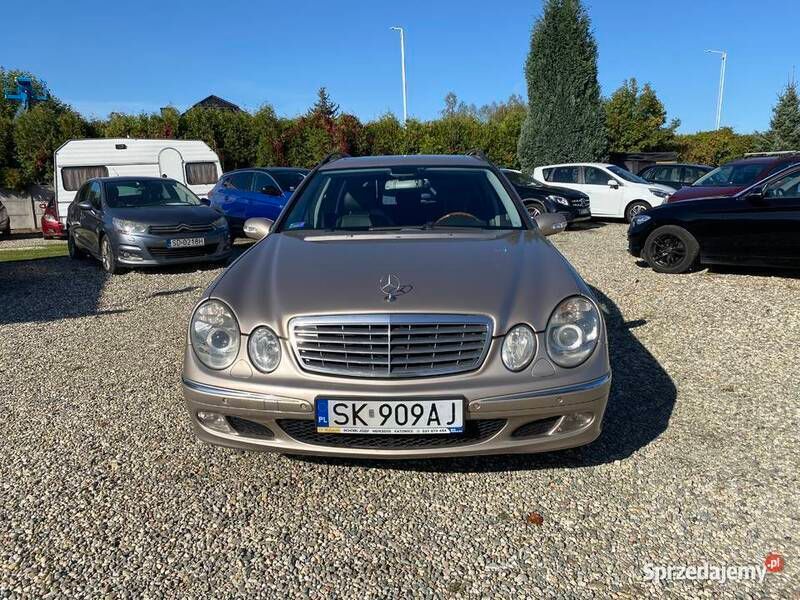 Beżowy Używany 2003 Mercedes E270 Kombi | 16 990 zł - Obraz 1/4