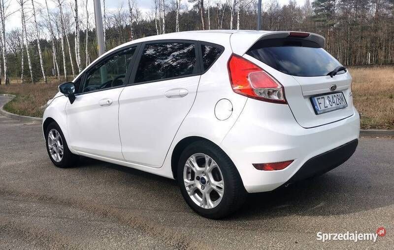 Biały Używany 2014 Ford Fiesta Hatchback | 16 500 zł (Super Cena) - Obraz 1/4