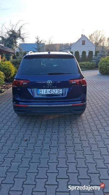 Niebieski Używany 2022 VW Tiguan SUV | 117 900 zł (Drogi) - Obraz 1/4