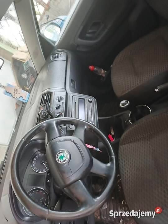 Czarny Używany 2010 Skoda Roomster Minivan | 6000 zł (Super Cena) - Obraz 1/4