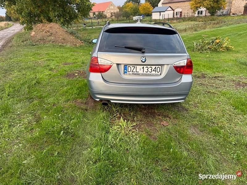 Używany 2006 BMW 320 | 17 000 zł (Uczciwa cena) - Obraz 1/4