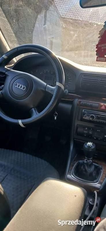 Używany 1998 Audi A4 Kombi | 2600 zł (Dobra cena) - Obraz 1/4