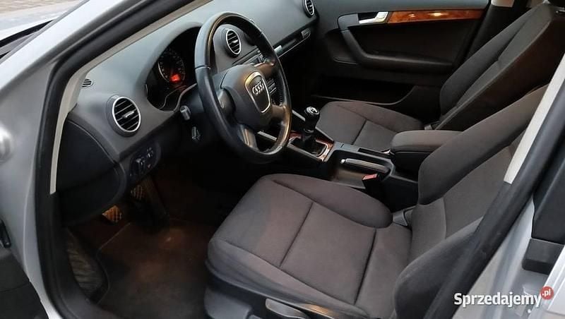 Używany Audi A3 Sportback 2006 Srebrny Hatchback