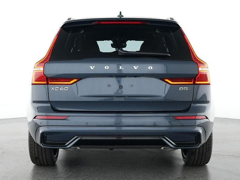 Używany Volvo XC60 Ultra 250 KM (183 kW) 2025 Niebieski SUV