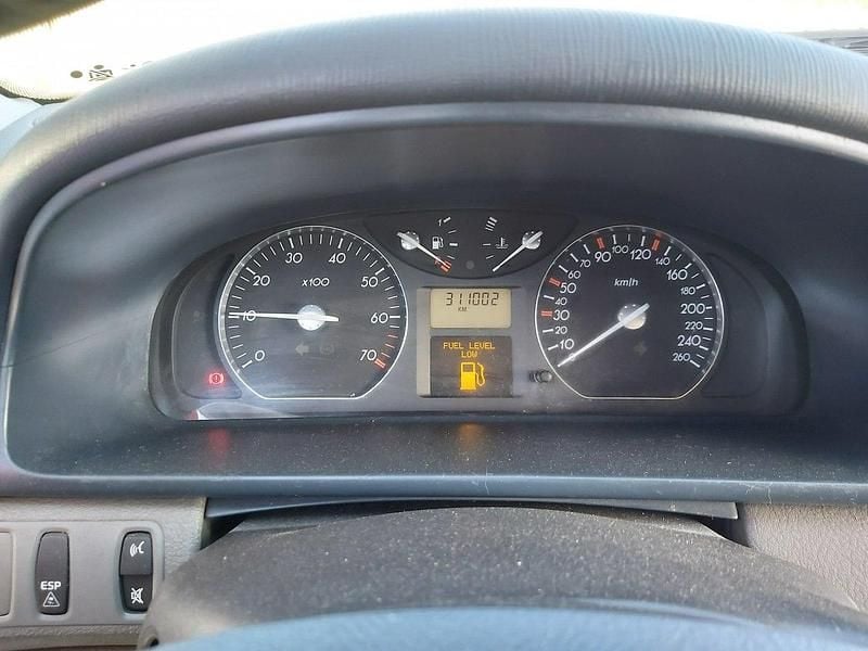 Używany Renault Laguna II 140 KM (102 kW) 2002 Srebrny Hatchback