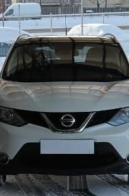 Używany Nissan Qashqai 163 KM (119 kW) 2015 Biały SUV