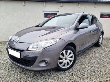 Inny kolor Używany 2009 Renault Mégane III Sedan/Limuzyna | 17 700 zł (Uczciwa cena) - Obraz 1/4