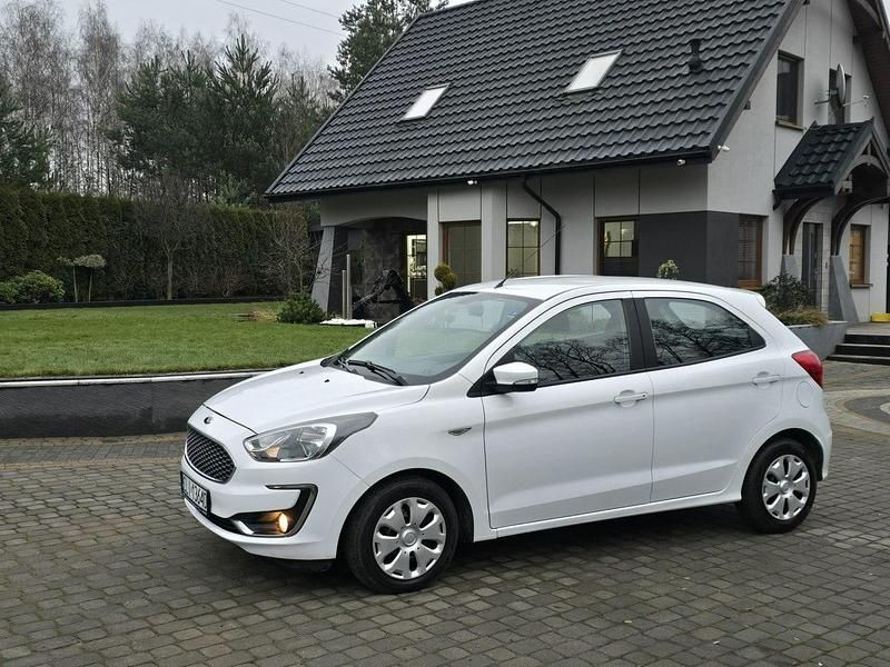 Używany Ford Ka Plus 71 KM (52 kW) 2019 Biały Hatchback
