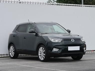 Zielony Używany 2016 Ssangyong Tivoli SUV | 38 499 zł - Obraz 1/4