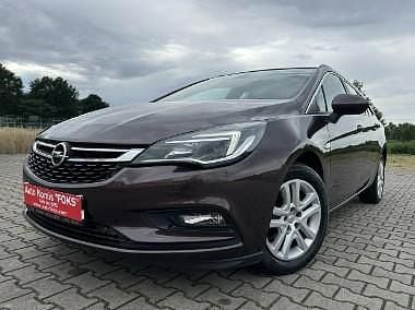 Brązowy Używany 2017 Opel Astra Kombi | 48 900 zł (Dość drogi) - Obraz 1/4