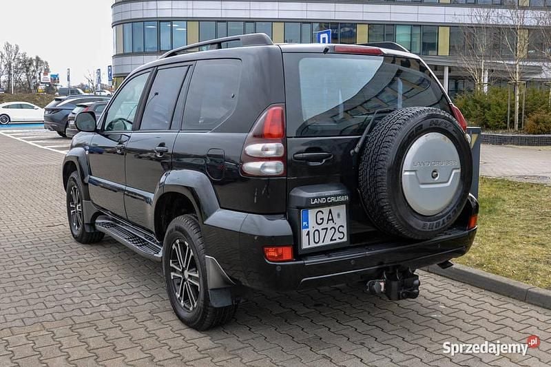 Używany Toyota Land Cruiser 173 KM (127 kW) 2007 SUV