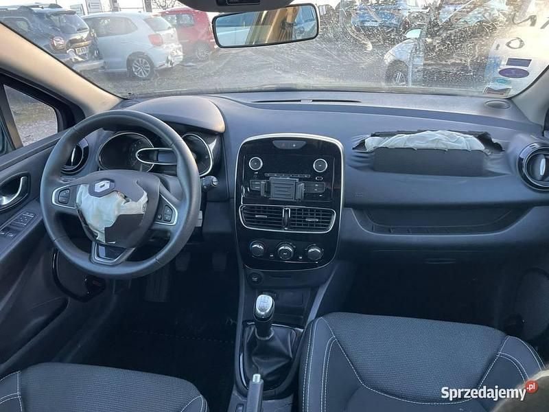 Używany Renault Clio IV 2019 Czarny Hatchback