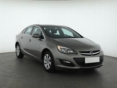 Beżowy Używany 2016 Opel Astra Sedan/Limuzyna | 30 999 zł (Dobra cena) - Obraz 1/4