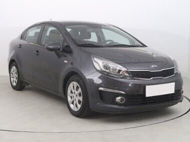 Szary Używany 2015 Kia Rio Sedan/Limuzyna | 27 499 zł (Uczciwa cena) - Obraz 1/4