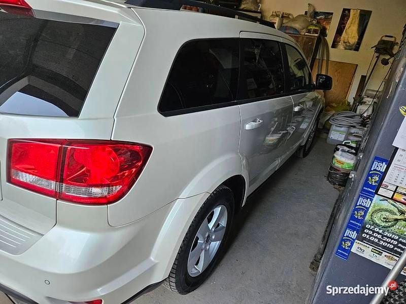 Używany 2012 Fiat Freemont SUV | 32 900 zł (Uczciwa cena) - Obraz 1/4