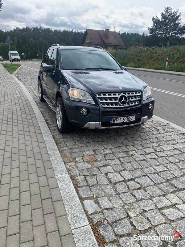 Grafitowy Używany 2011 Mercedes ML55 AMG SUV | 53 000 zł - Obraz 1/4