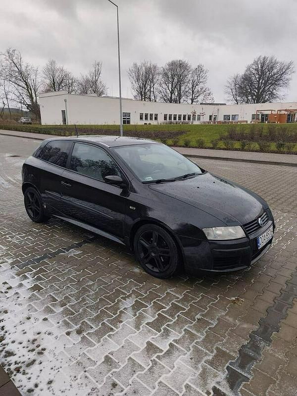 Używany Fiat Stilo 150 KM (110 kW) 2004 Czarny Hatchback
