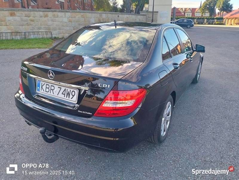 Używany Mercedes C200 2011