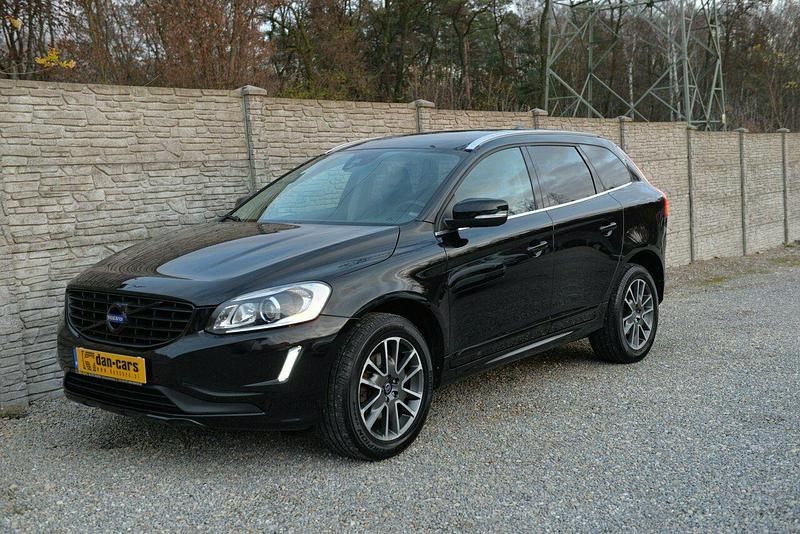 Czarny (metalik) Używany 2014 Volvo XC60 SUV | 59 900 zł (Dobra cena) - Obraz 1/4