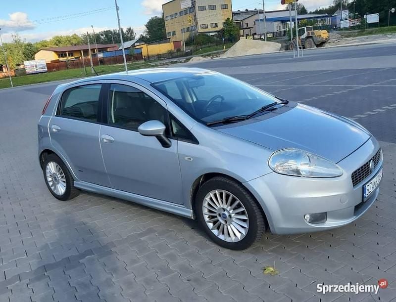 Srebrny Używany 2007 Fiat Grande Punto Dynamic Hatchback | 8800 zł (Uczciwa cena) - Obraz 1/4