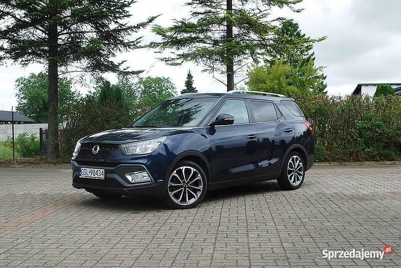 Niebieski ciemny (metalik) Używany 2018 Ssangyong (KGM) XLV SUV | 47 900 zł - Obraz 1/4