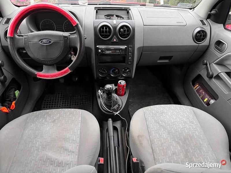 Używany Ford Fusion 80 KM (58 kW) 2004 Hatchback