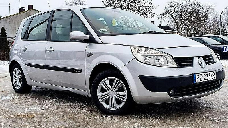 Używany Renault Scénic II 2005 Srebrny Minivan